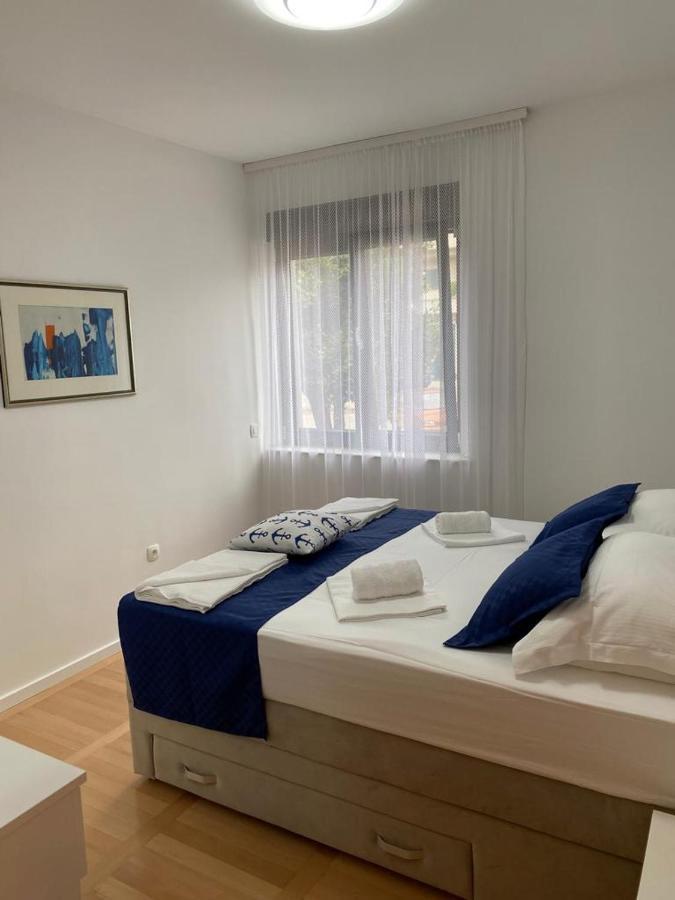 Laurus Makarska Accommodation Exterior photo